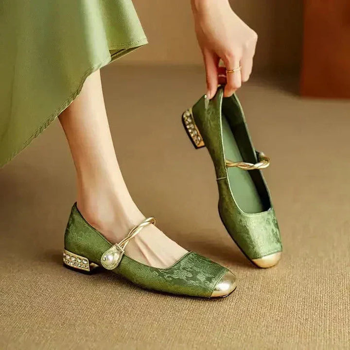 Wren | Elegant Flat Sandals
