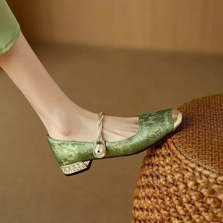 Wren | Elegant Flat Sandals