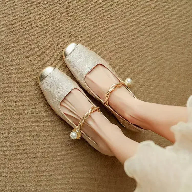 Wren | Elegant Flat Sandals