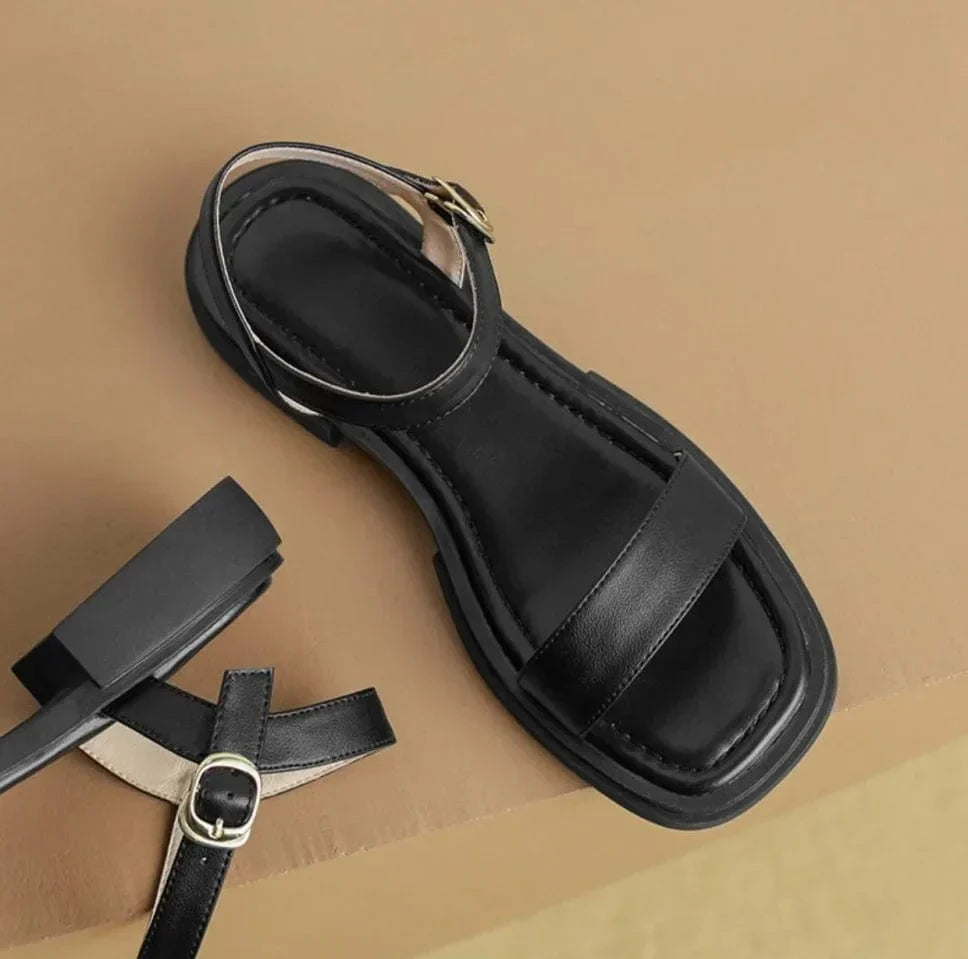 Noemi | Low Heel Sandals